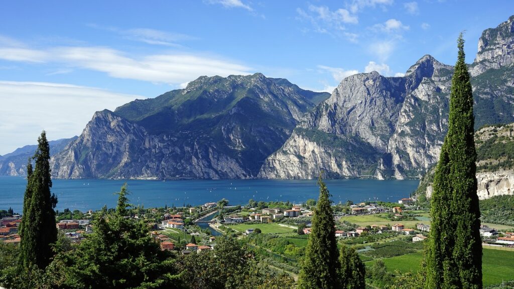 lake garda top view